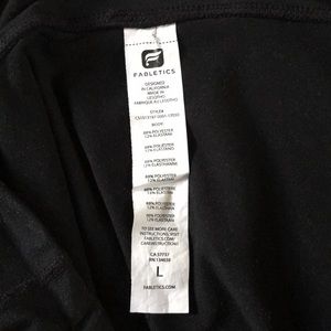 Fabletics Pants - Fabletics Salar Crop Leggings Fabletics Pants - Fabletics Salar Crop Leggings